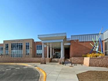 Oakton Elementary School | 3000 Chain Bridge Rd, Oakton, VA 22124 | Phone: (703) 937-6100