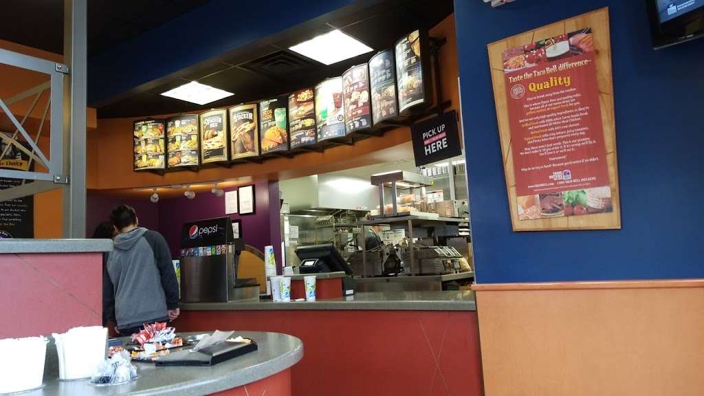 Taco Bell | 6172 Paradise Valley Rd, Cresco, PA 18326, USA | Phone: (570) 839-1825