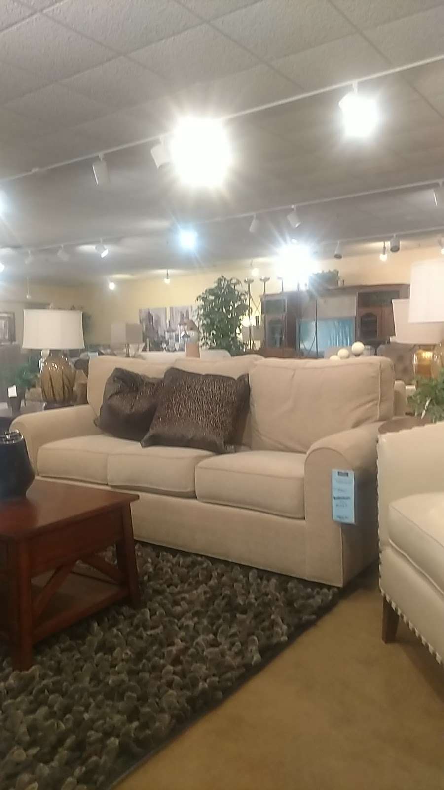 Ken Michaels Furniture ~ Milwaukee Mattress | 4140 S 108th St #1906, Milwaukee, WI 53228, USA | Phone: (414) 529-4282