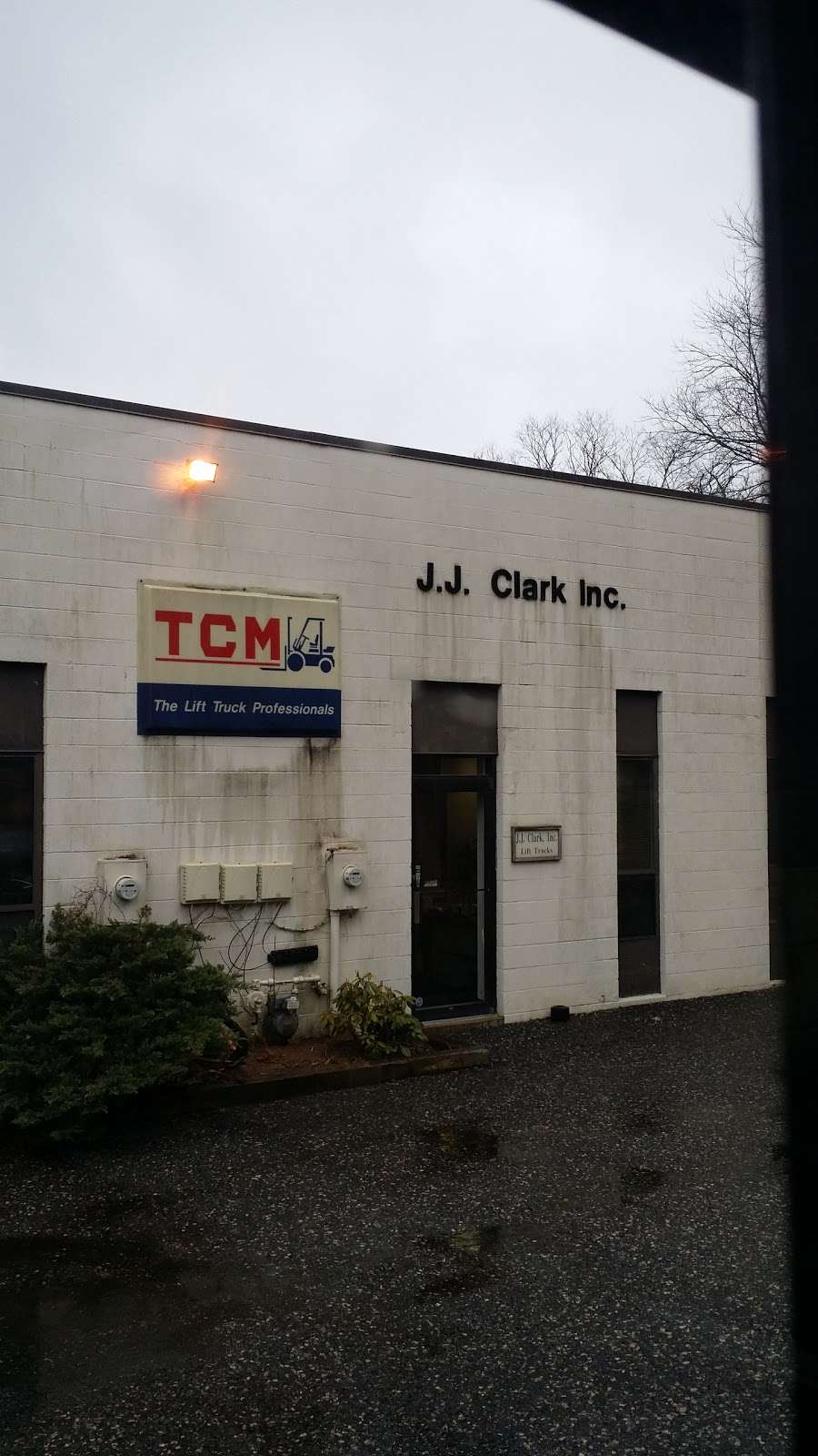 J J Clark Co Forklifts | 31 Mount Pleasant Rd # B, Aston, PA 19014, USA | Phone: (610) 358-9960