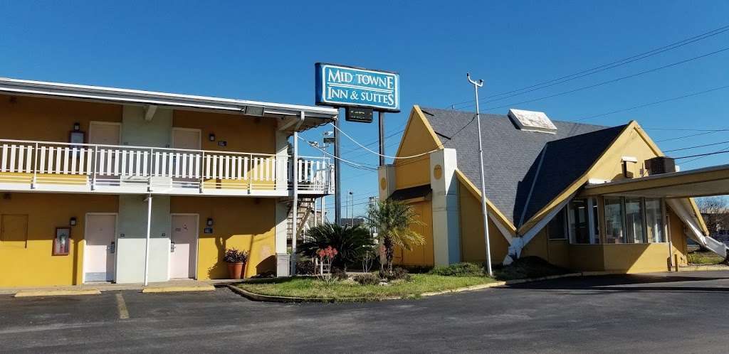 Mid Towne Inn & Suites | 9603 I-35 Frontage Rd, San Antonio, TX 78233, USA | Phone: (210) 655-2120