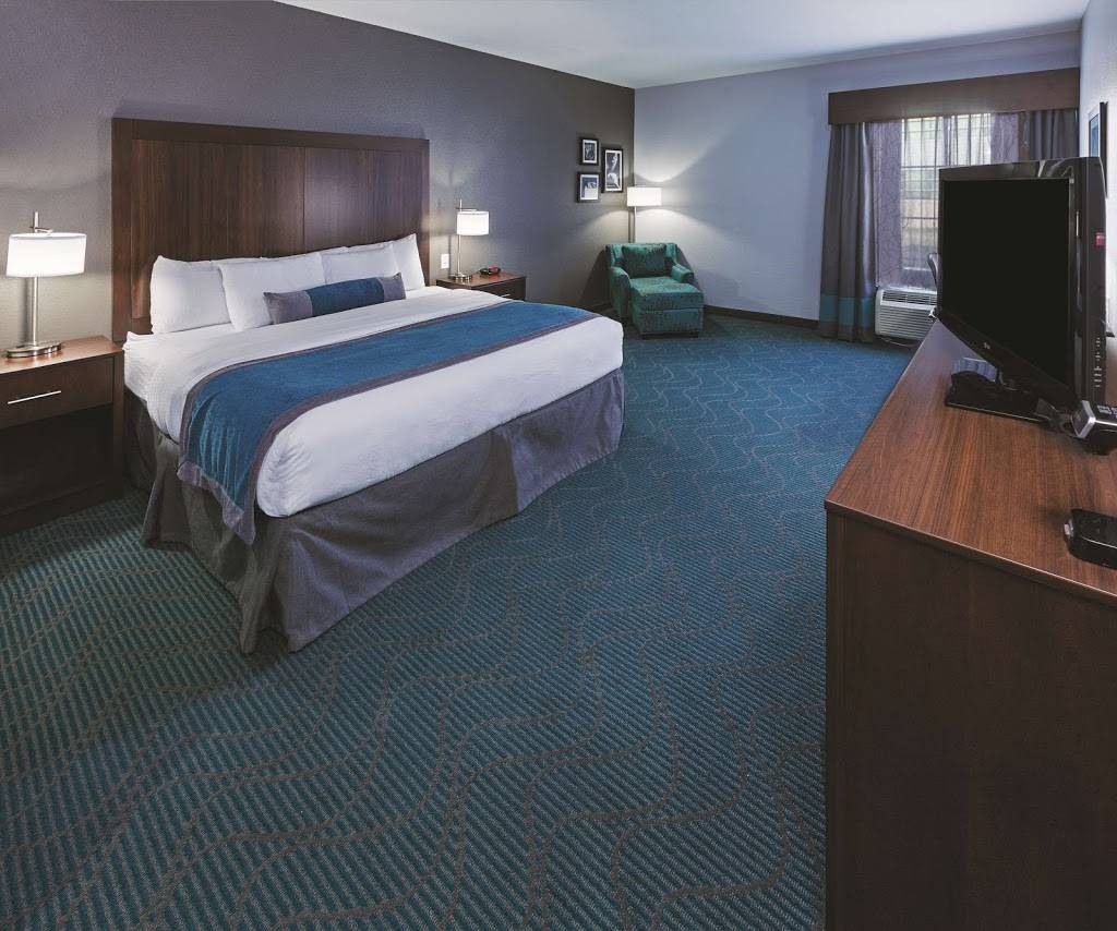 La Quinta Inn & Suites by Wyndham Fort Worth Eastchase | 8250 Anderson Blvd, Fort Worth, TX 76120, USA | Phone: (817) 449-2586