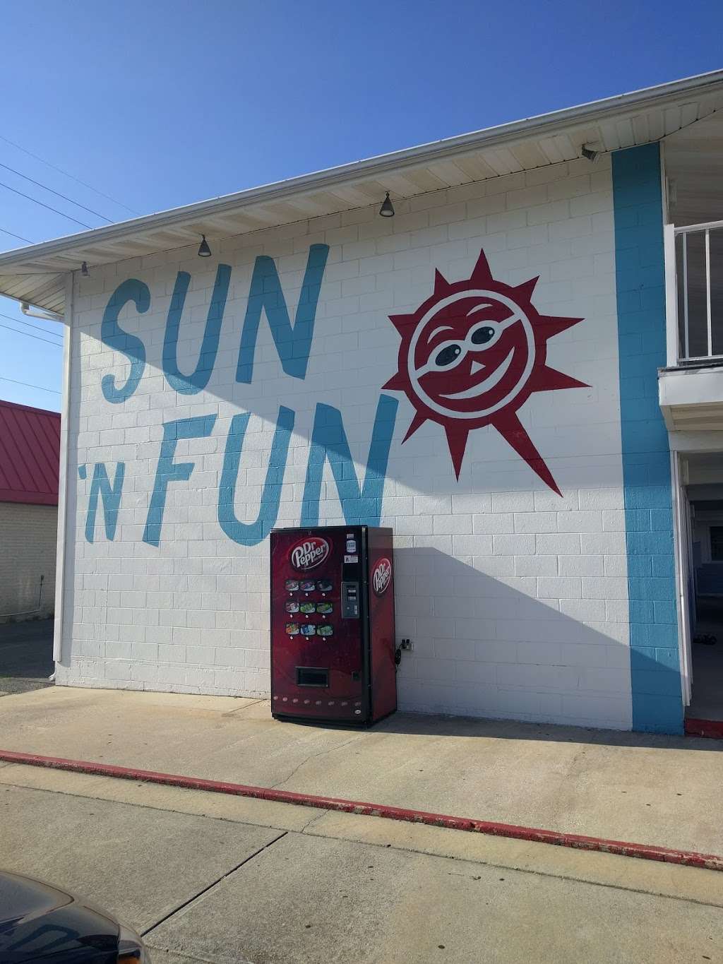 Sun n Fun Motel | 29th Street &, Baltimore Ave, Ocean City, MD 21842, USA | Phone: (410) 289-6060