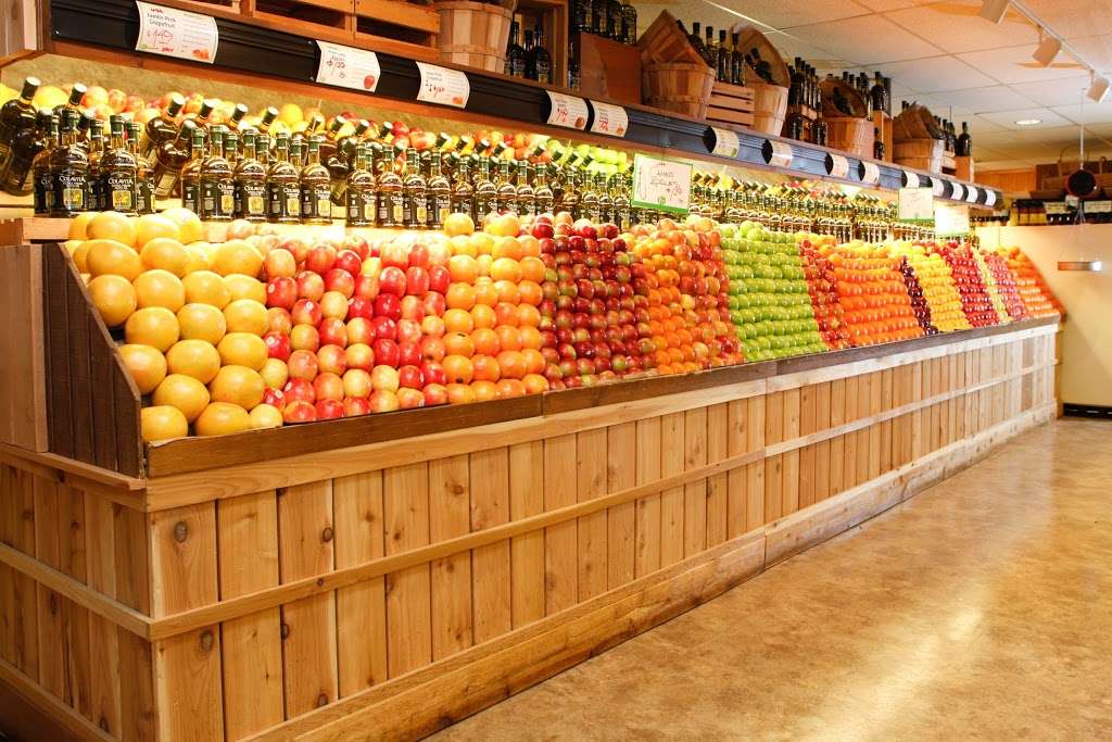 Fruit Center Marketplace | 2260, 79 Water St, Hingham, MA 02043, USA | Phone: (781) 749-7332