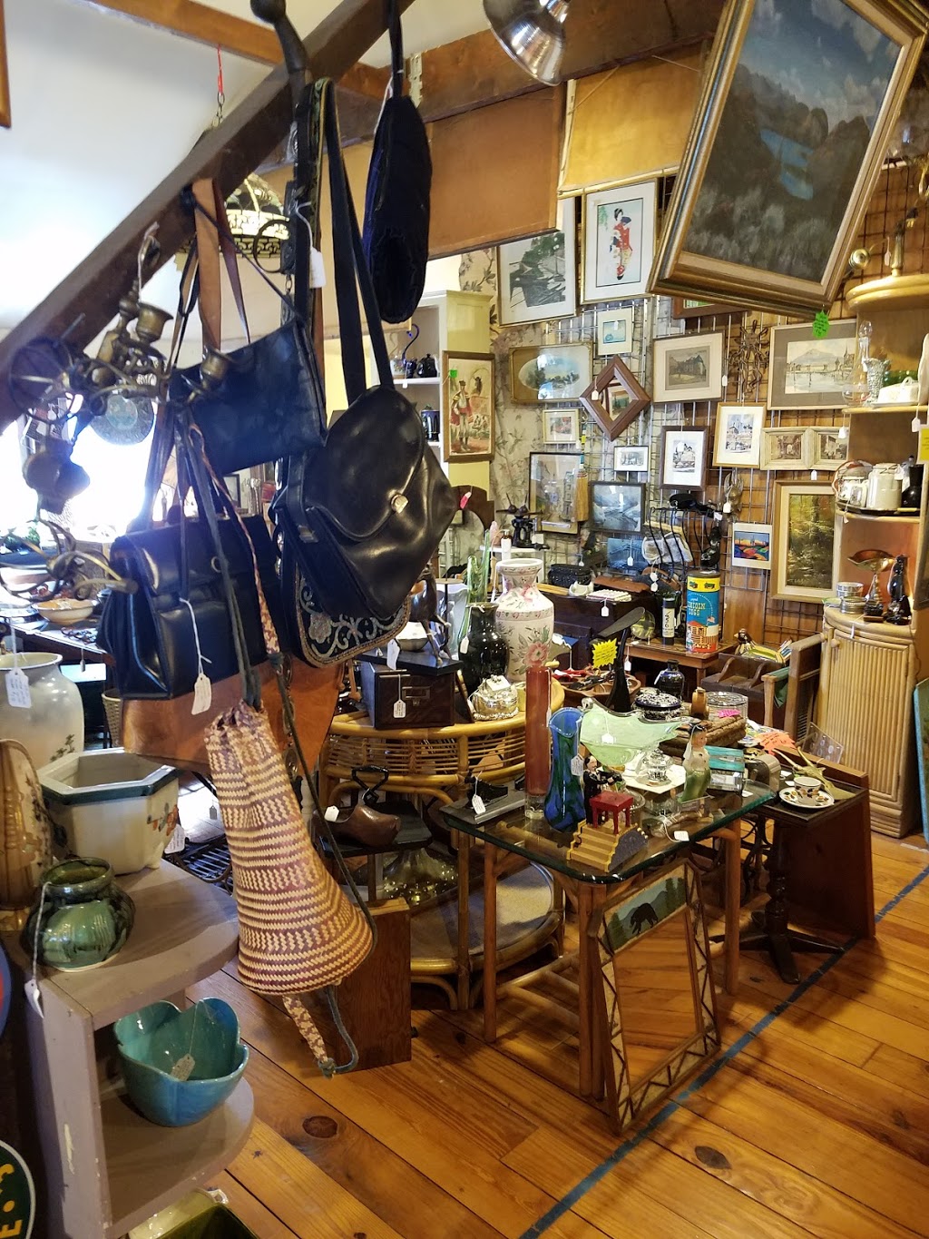 Old Lumberyard Antiques | 113 7th St, Milford, PA 18337, USA | Phone: (570) 409-8636