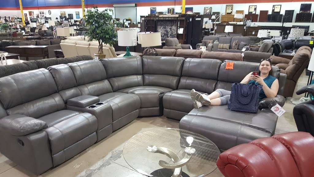 Big’s Furniture | 4500 N Tenaya Way, Las Vegas, NV 89129, USA | Phone: (702) 395-0300