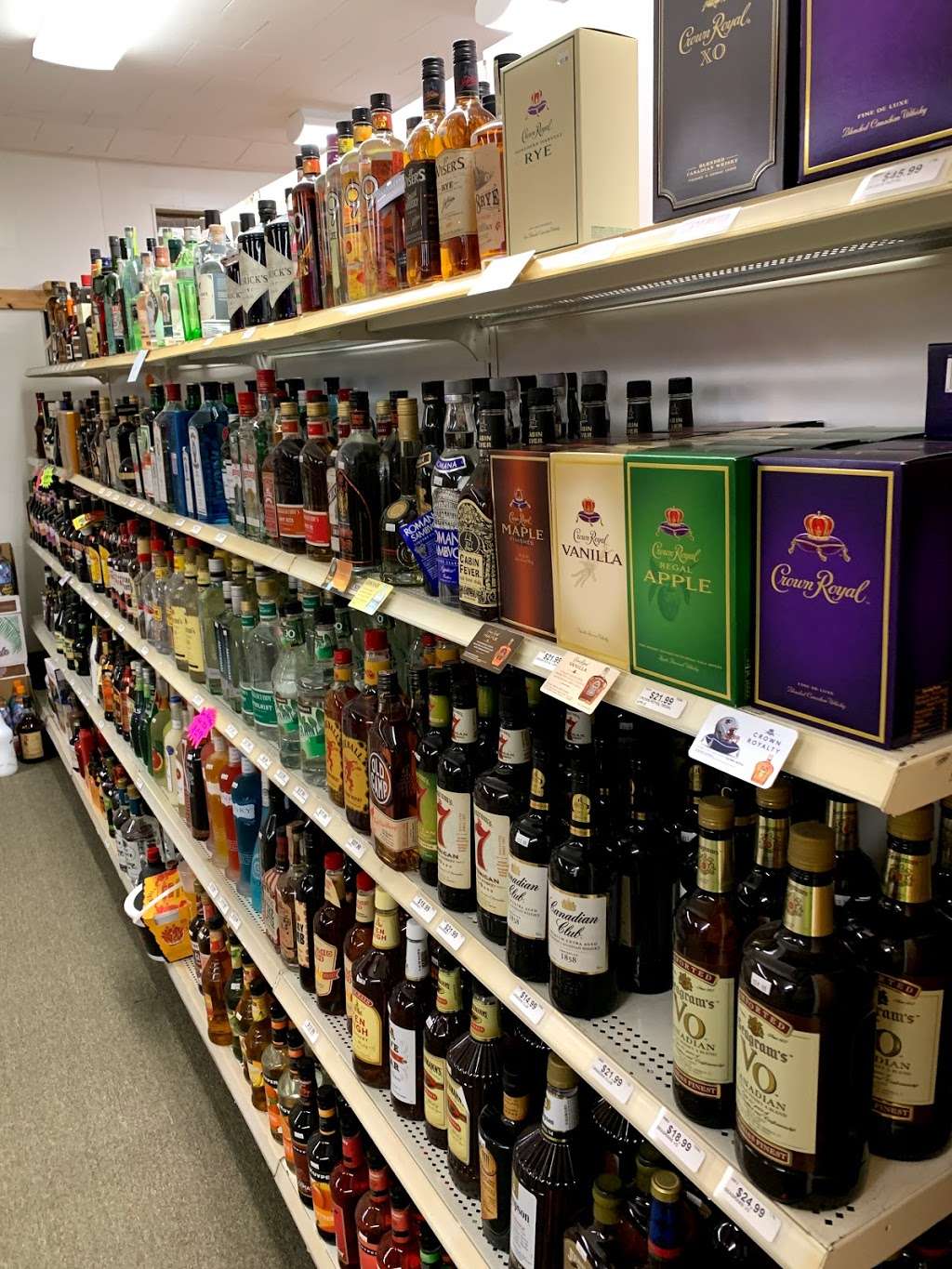 Bryantville Liquors | 15 School St, Pembroke, MA 02359 | Phone: (781) 293-6200