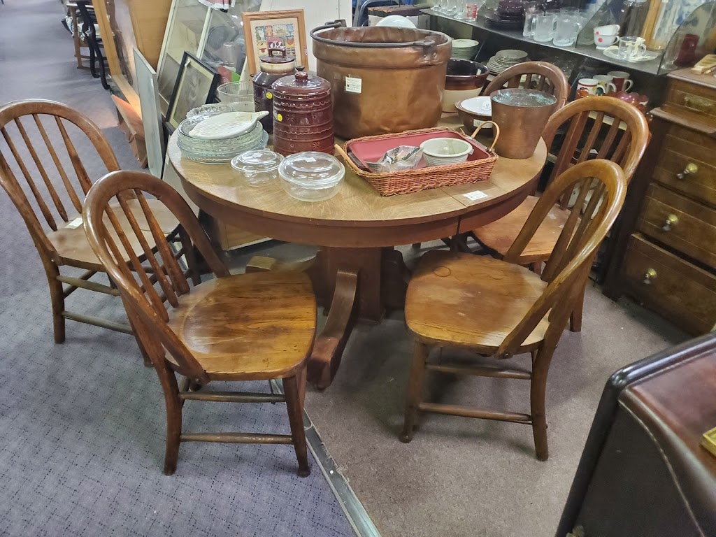 Lake Manawa Antique Mall | 201 Veterans Memorial Hwy, Council Bluffs, IA 51501, USA | Phone: (712) 308-1934