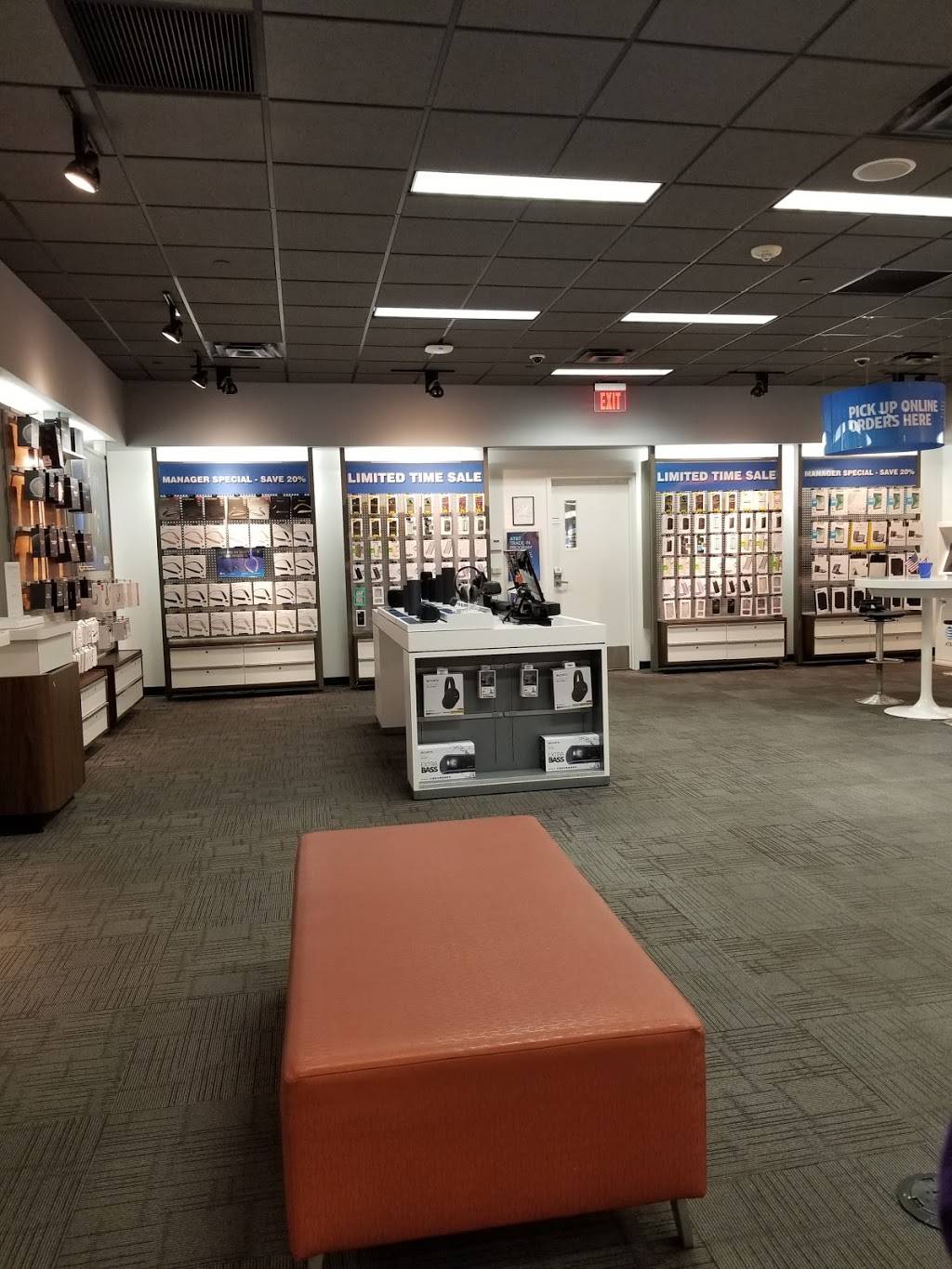 AT&T Store | 2224 E Williams Field Rd Suite 105, Gilbert, AZ 85295, USA | Phone: (480) 857-2403