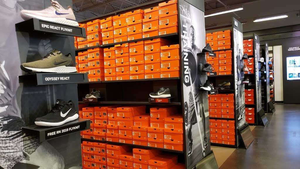 Nike Factory Store | 6800 N 95th Ave Suite 590, Glendale, AZ 85305, USA | Phone: (623) 877-2027