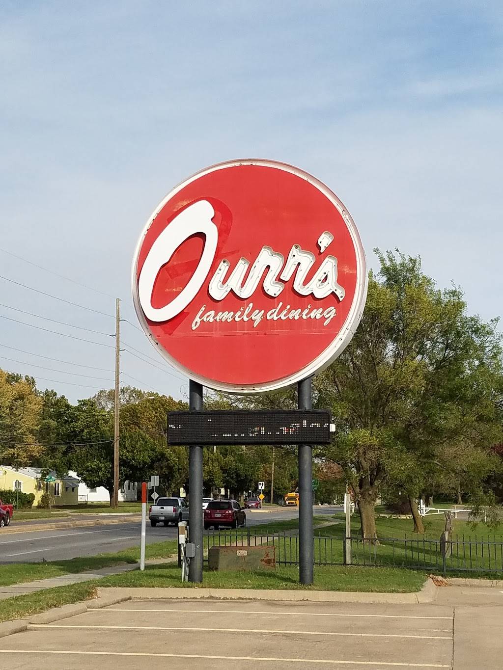 Ourrs Family Dining | 1606 S Georgetown St, Wichita, KS 67218, USA | Phone: (316) 927-2191