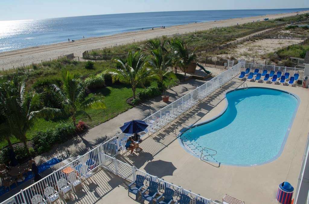 Carousel Resort Hotel & Condominiums | 11700 Coastal Hwy, Ocean City, MD 21842 | Phone: (800) 641-0011