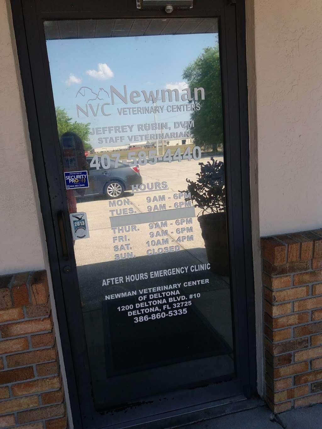 Newman Veterinary Centers | 1701 E Airport Blvd, Sanford, FL 32773, USA | Phone: (407) 585-4440