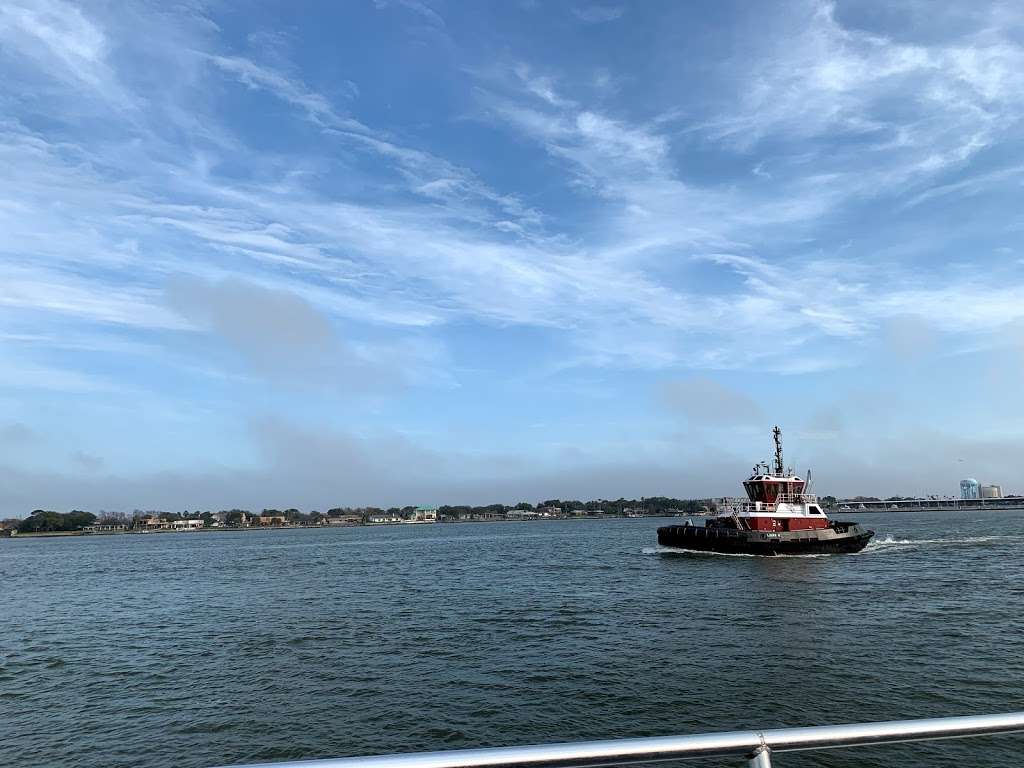 Historic Harbor Tours and Dolphin Watch | 8 Pier 21, Galveston, TX 77550, USA | Phone: (409) 763-1877