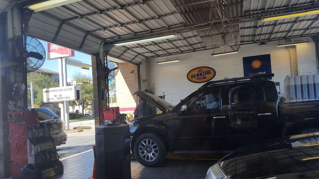Jiffy Lube | 2001 S Shepherd Dr, Houston, TX 77019, USA | Phone: (713) 526-1090