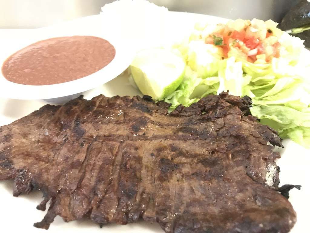 El Esperanzano Restaurant II | 8375 Snouffer School Rd, Gaithersburg, MD 20879 | Phone: (301) 216-0847