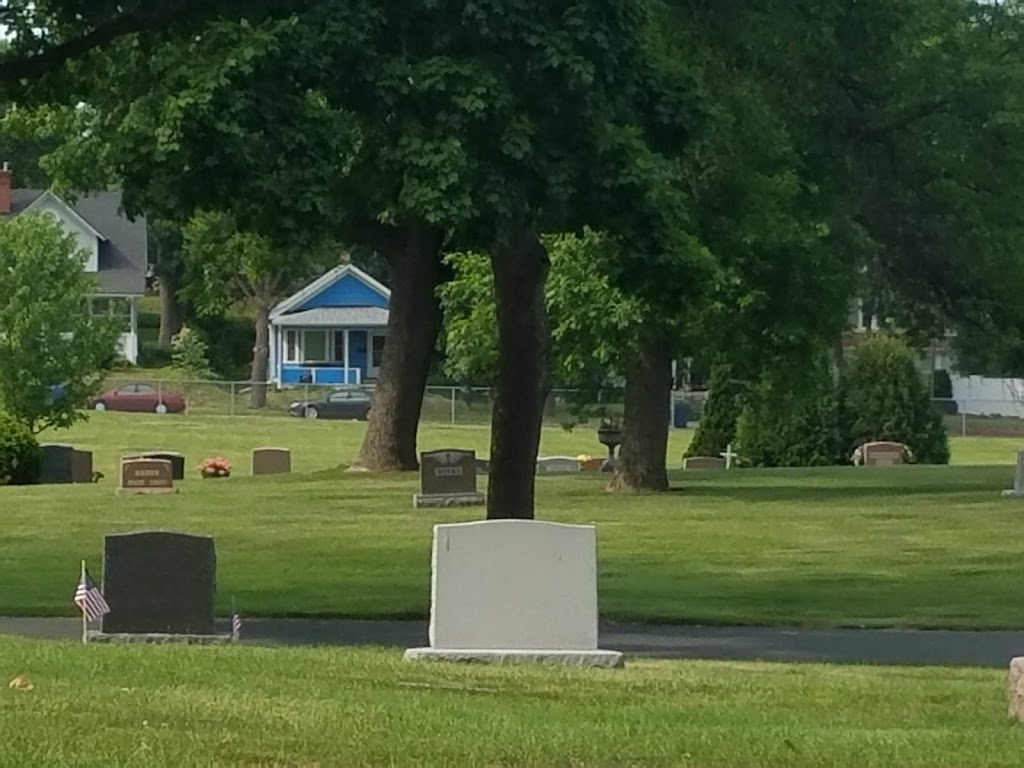 Oakland Cemetery | 927 Jackson St, St Paul, MN 55117, USA | Phone: (651) 224-2366
