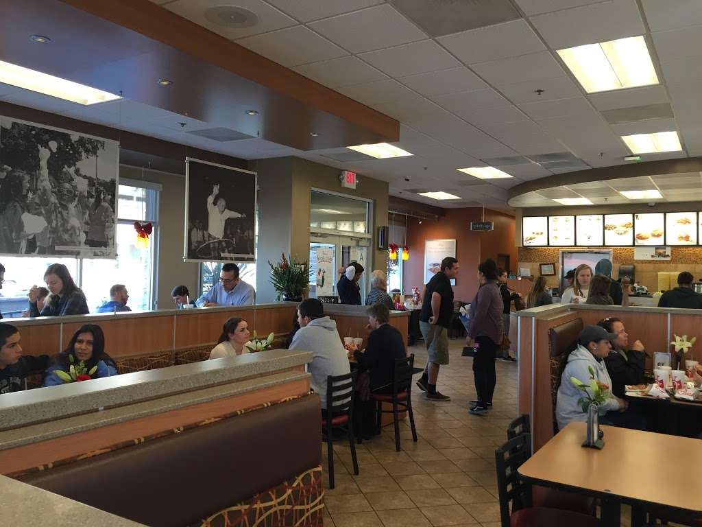 Chick-fil-A | 900 E Alosta Ave, Azusa, CA 91702 | Phone: (626) 334-7600