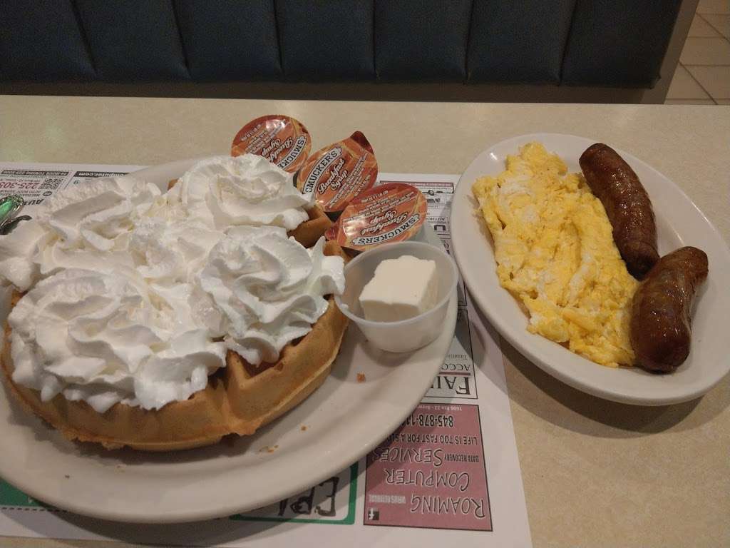 Putnam Diner and Restaurant | 2600 NY-22, Patterson, NY 12563, USA | Phone: (845) 878-8000