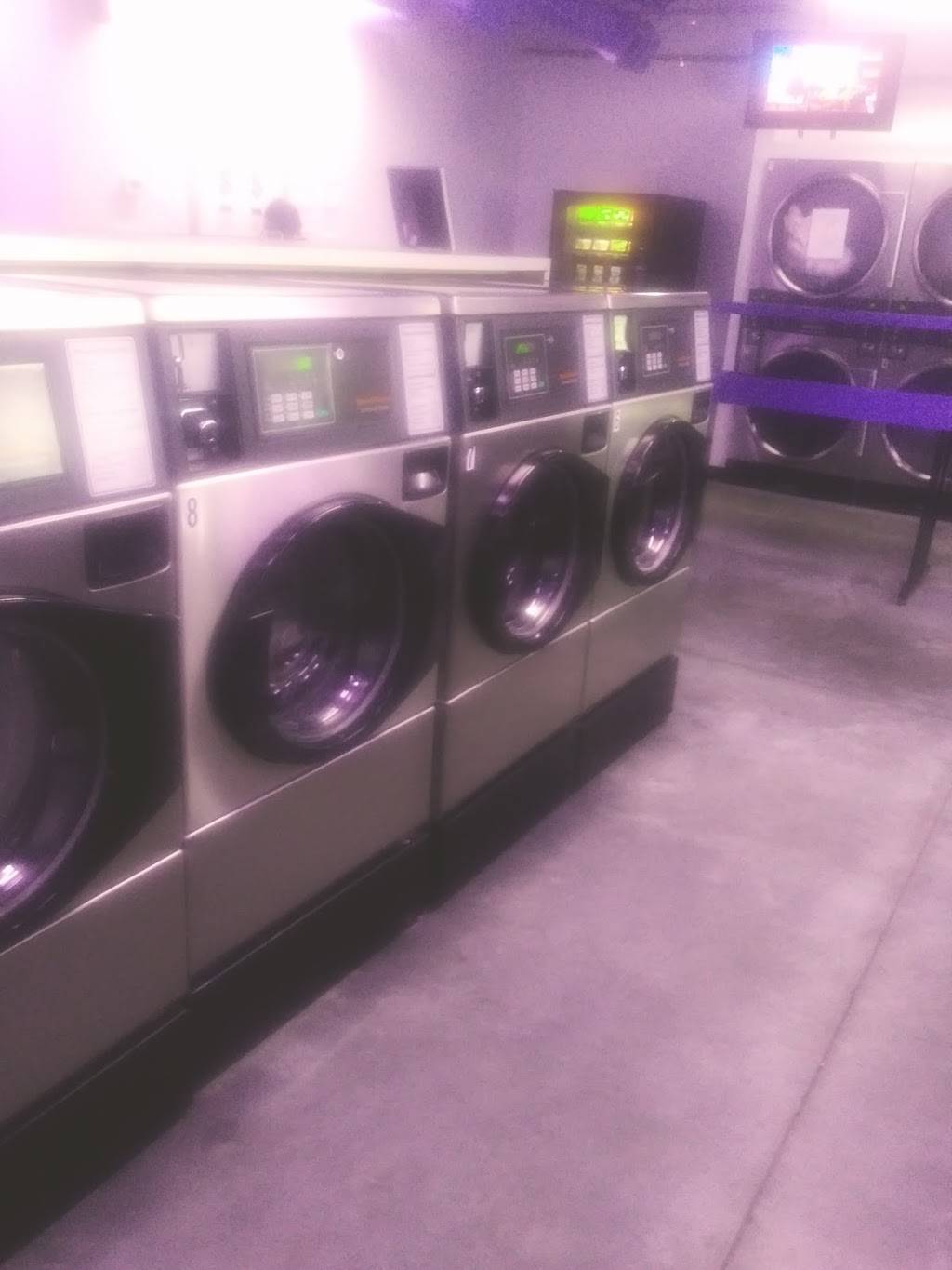 Brite Bubbles Coin Laundry | 590 McDonough Blvd SE, Atlanta, GA 30315 | Phone: (678) 732-0598