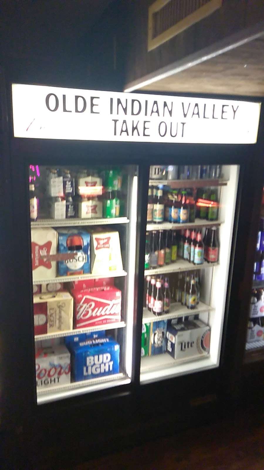 Olde Indian Valley Inn | 101 E Broad St, Souderton, PA 18964 | Phone: (215) 723-6208