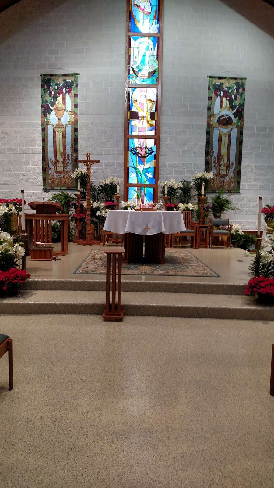 St. Mark Catholic Church | 535 E Edgewood Ave, Indianapolis, IN 46227, USA | Phone: (317) 787-8246