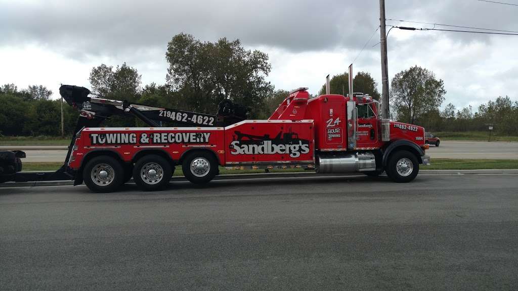 Sandbergs Towing & Recovery | 1252 W Lincolnway, Valparaiso, IN 46385, USA | Phone: (219) 462-4622