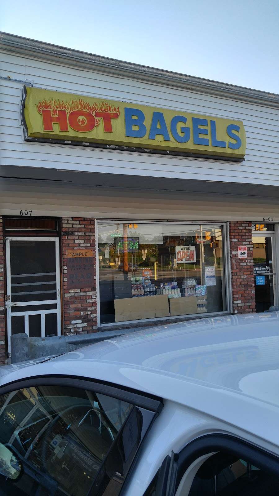 Hot Bagels | 535 Saddle River Rd, Saddle Brook, NJ 07663, USA | Phone: (201) 796-9625
