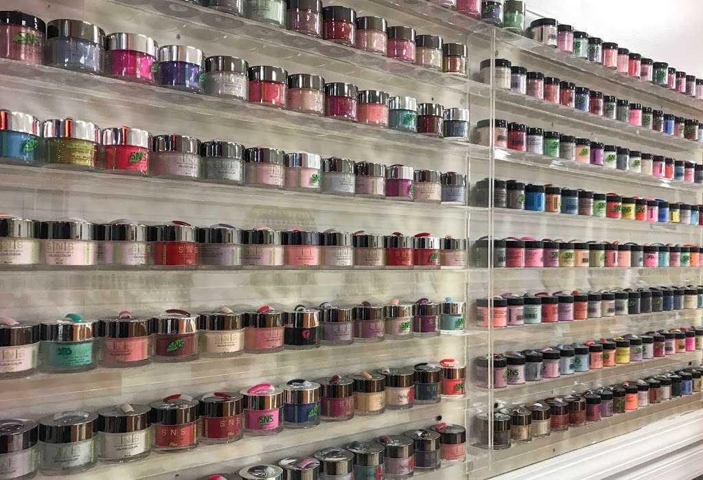 Le Nails And Spa | 30 Carpenter Station Rd, Wilmington, DE 19810 | Phone: (302) 529-0941