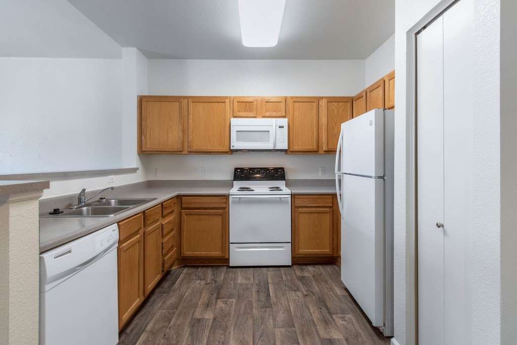 Copper Canyon Apartment Homes | 3380 E County Line Rd, Highlands Ranch, CO 80126, USA | Phone: (303) 804-0904