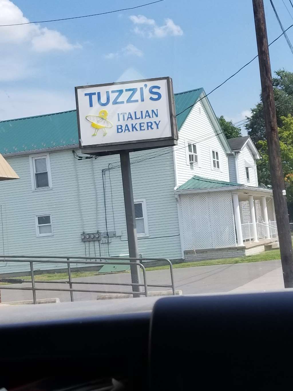 Tuzzi Baking Co | 504 Washington St #2818, Berwick, PA 18603, USA | Phone: (570) 752-2704