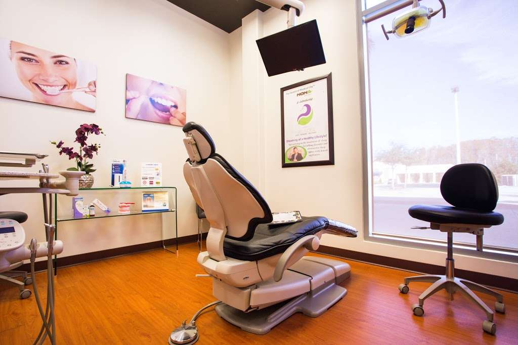 Nona Smiles | 9145 Narcoossee Rd, Orlando, FL 32827, USA | Phone: (407) 378-7280