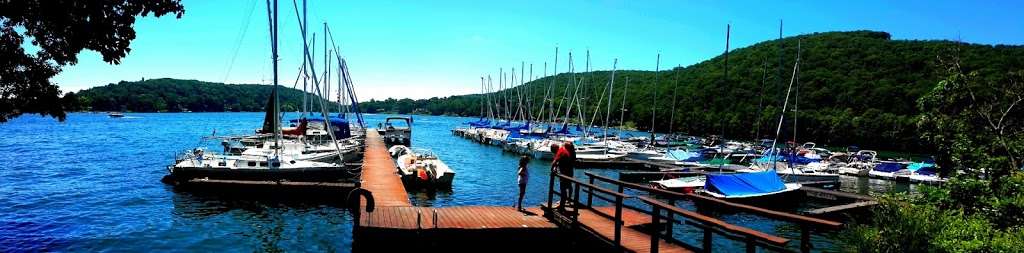 Chatterton Marina | 5 Shore Dr, New Fairfield, CT 06812, USA | Phone: (203) 746-9138