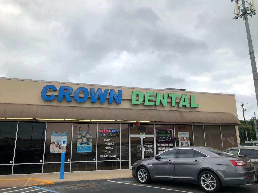 Crown Dental - Fuqua | 4407 W Fuqua St #R, Houston, TX 77045, USA | Phone: (713) 434-7333