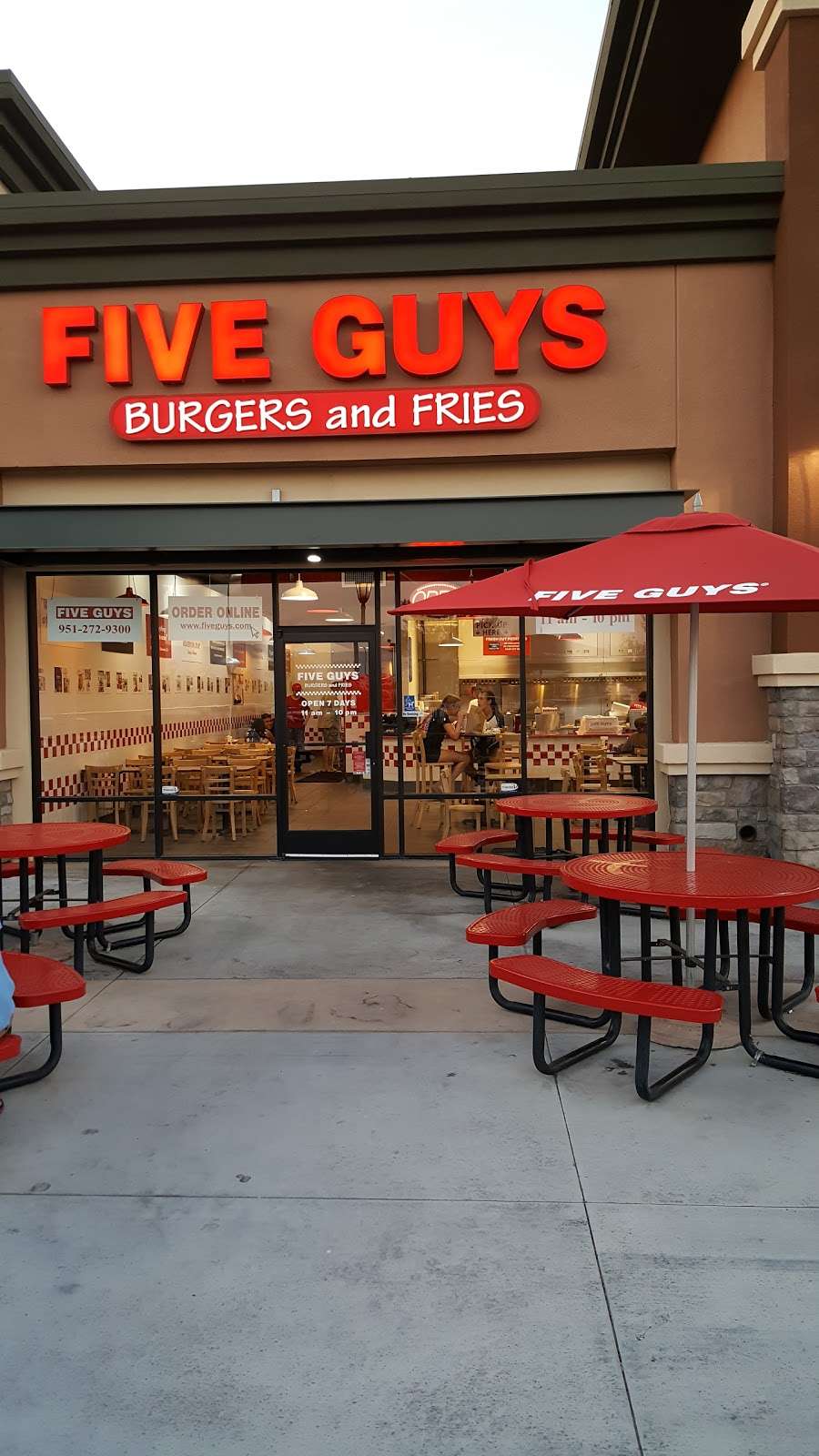 Five Guys | 6285 Pats Ranch Road, Jurupa Valley, CA 91752, USA | Phone: (951) 272-9300