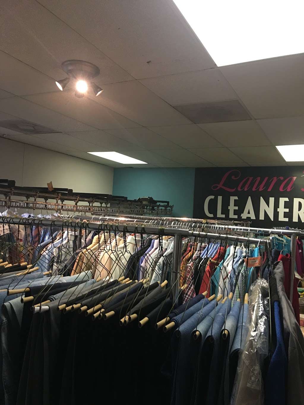 Lauras Cleaners | 6115 Crosby Huffman Rd ste 102, Crosby, TX 77532, USA | Phone: (281) 328-9790