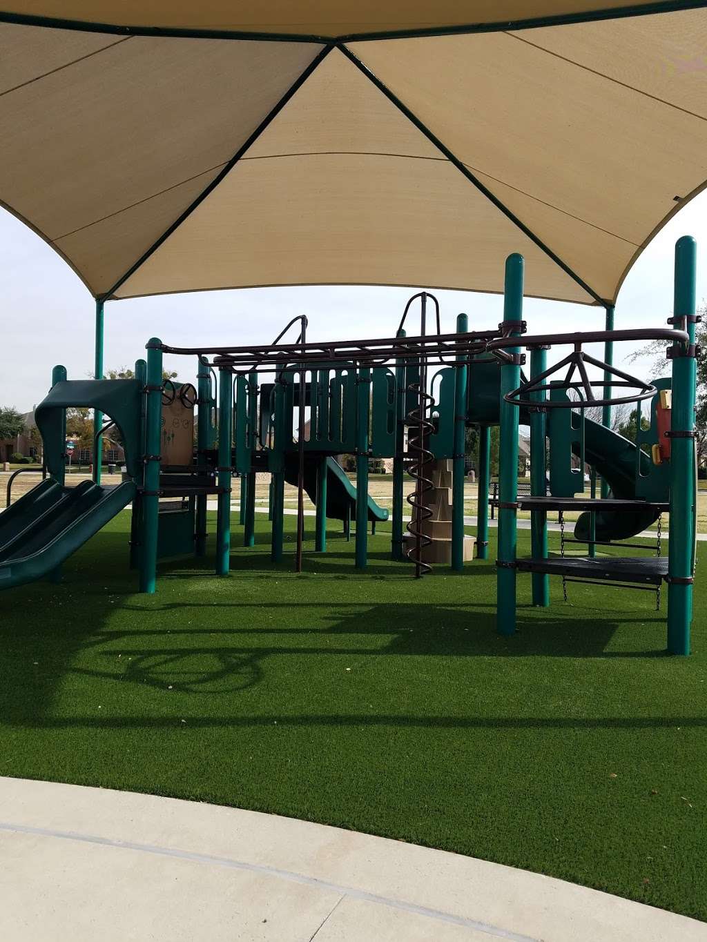 Oakwood Springs Park | 1817 Hamilton Dr, Carrollton, TX 75010, USA | Phone: (972) 466-3080