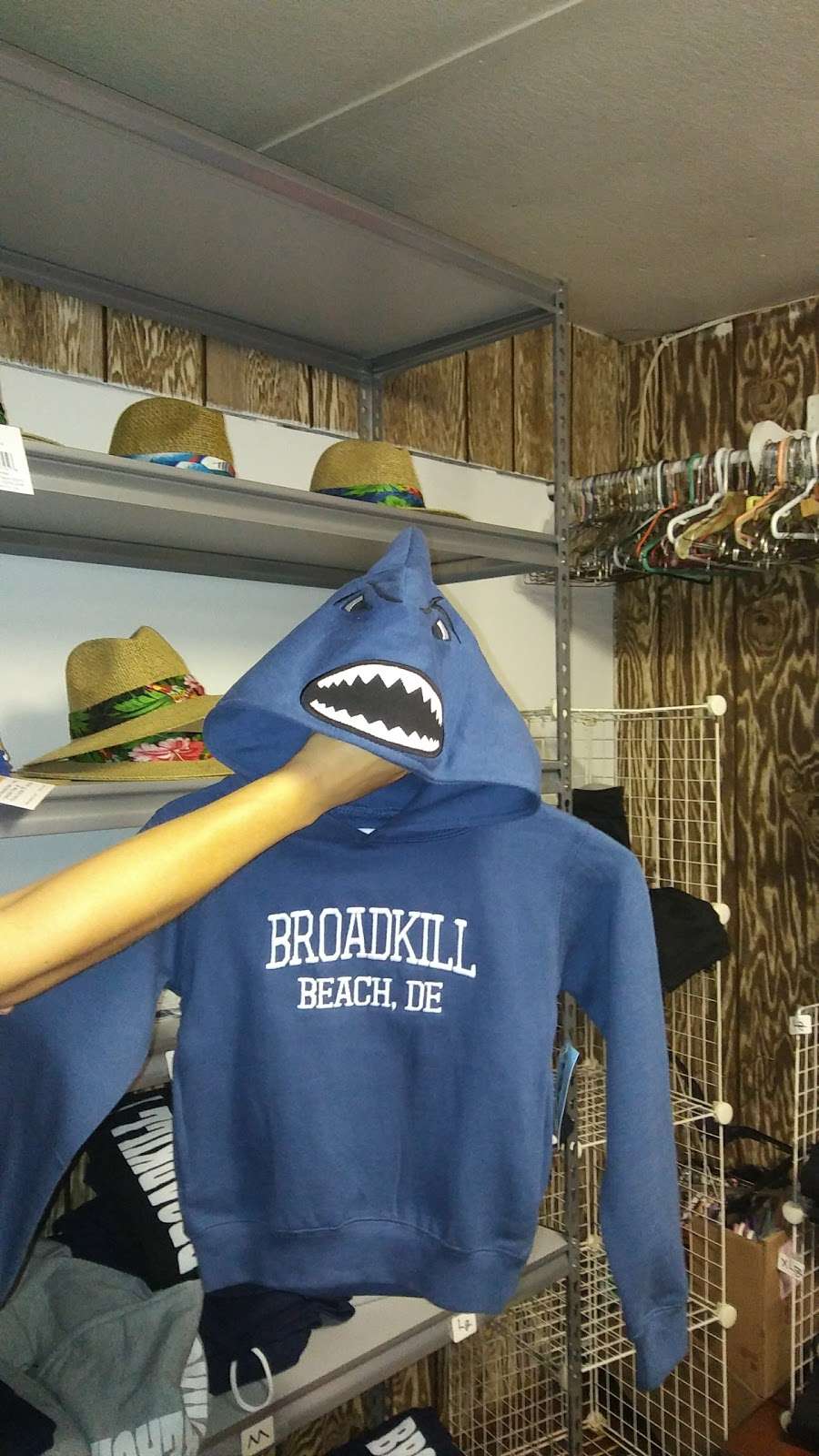 Broadkill Store | 2, S Bayshore Dr, Milton, DE 19968 | Phone: (302) 684-4809