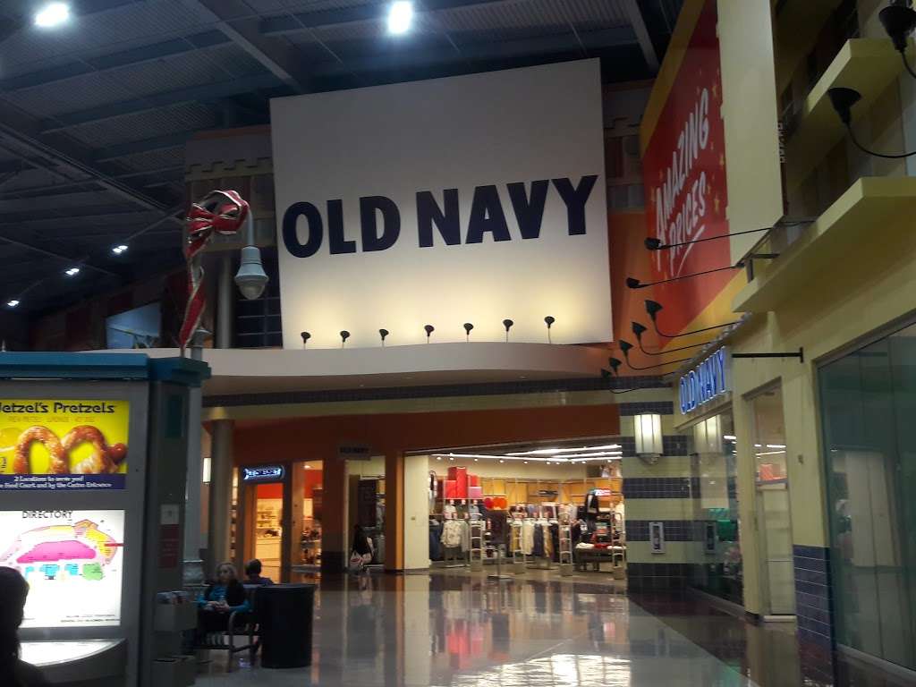 Old Navy Outlet | 32100 S Las Vegas Blvd, Jean, NV 89019, USA | Phone: (702) 874-5254