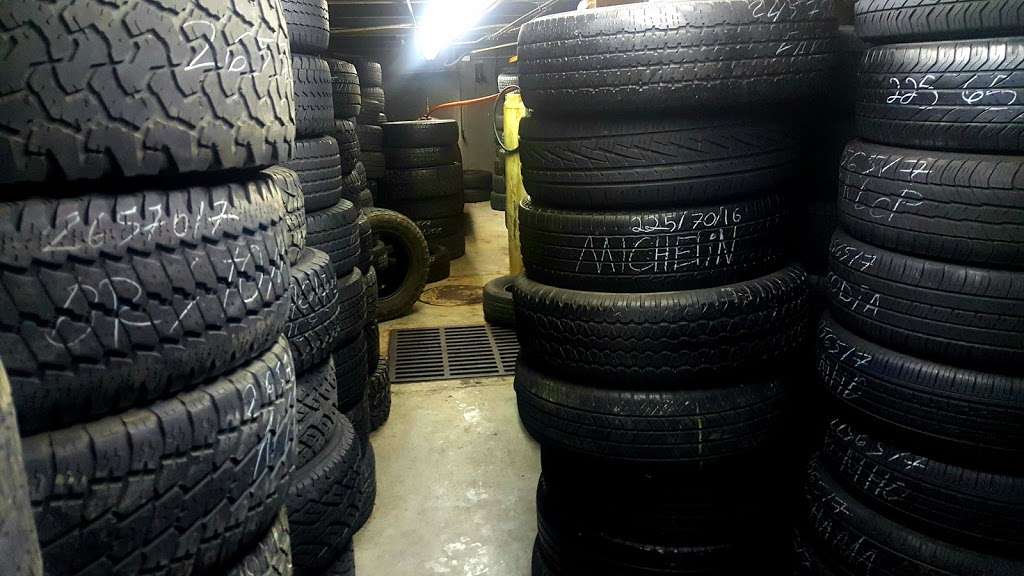 Guidos TNF Tire Shop | 13214 Veterans Memorial Dr, Houston, TX 77014 | Phone: (281) 444-1779