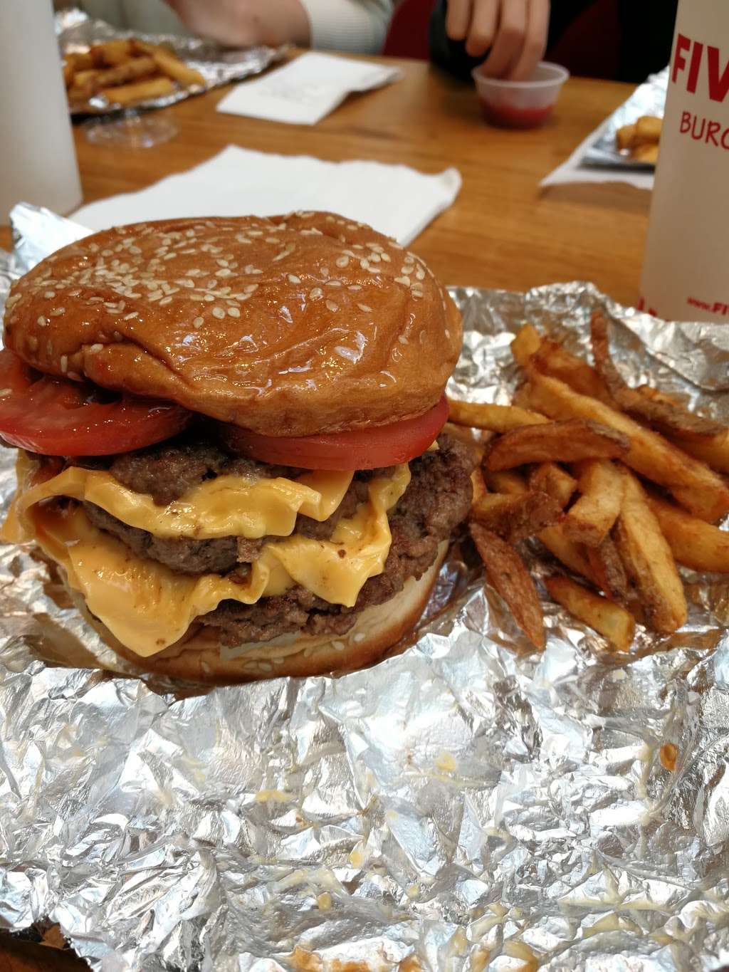 Five Guys | BLUEWATER SHOPPING CENTRE, Dartford, Greenhithe DA9 9SG, UK | Phone: 01322 382137