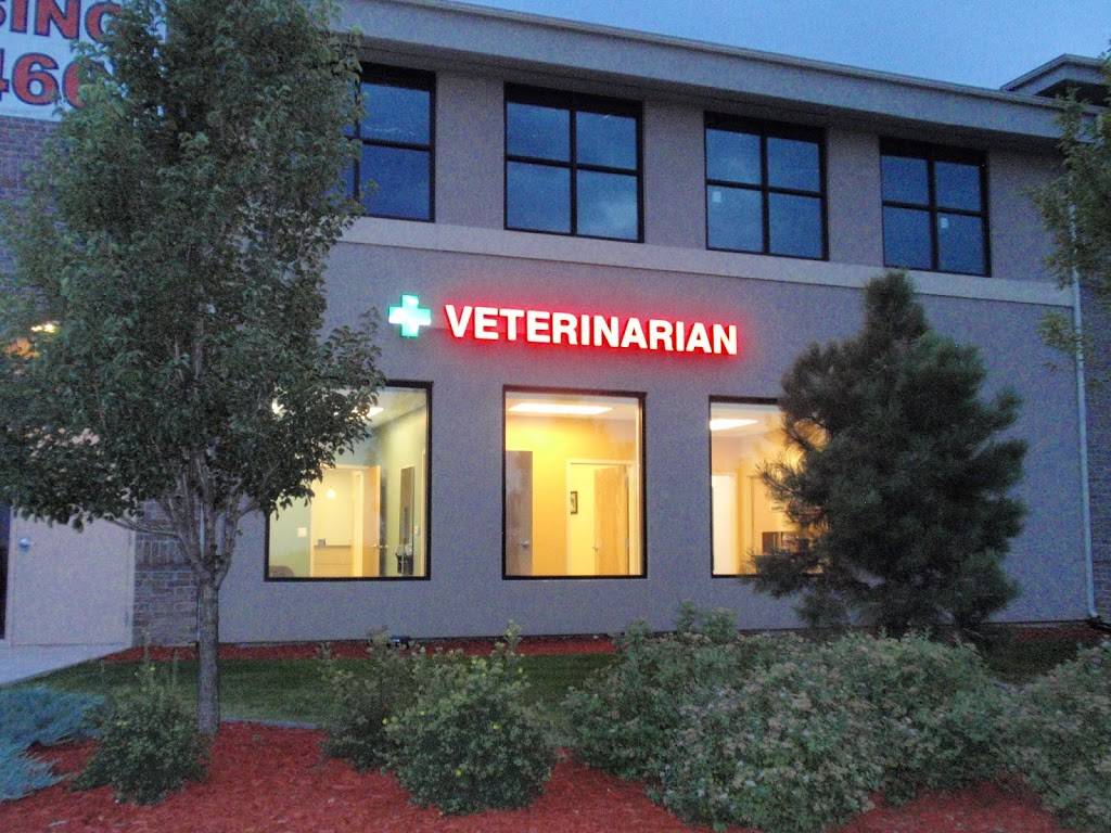 Parkside Animal Health Center | 5001 S Parker Rd #101, Aurora, CO 80015, USA | Phone: (303) 699-3344