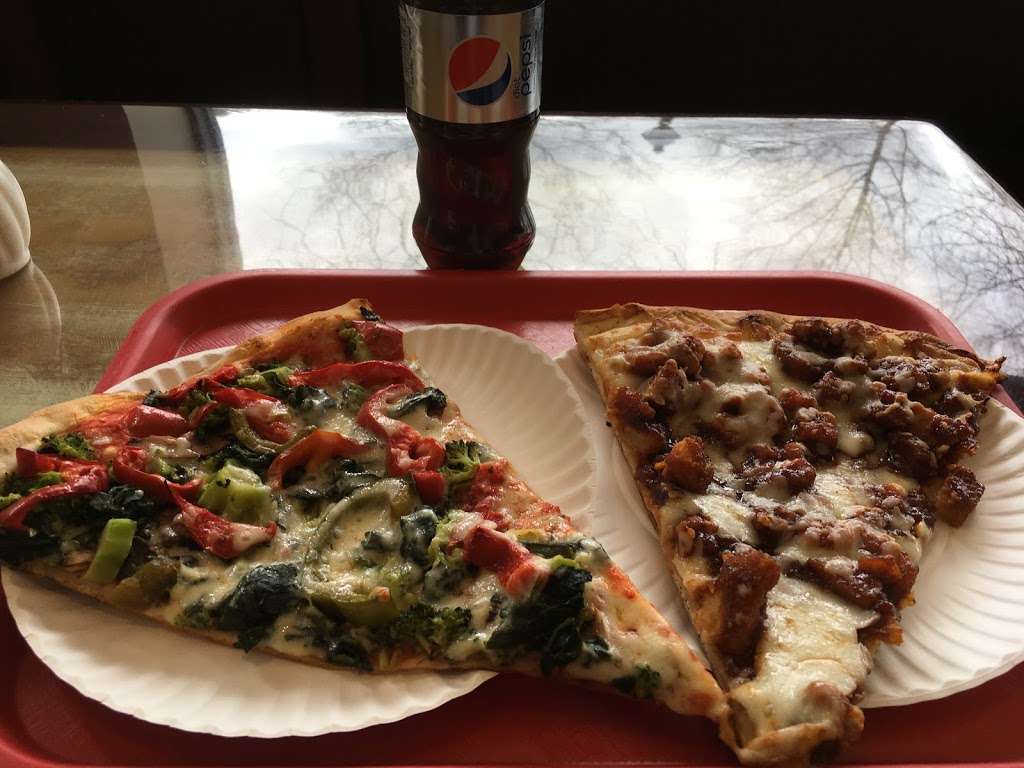 La Familia Pizza & Pasta Of Pound Ridge | 69 Westchester Ave, Pound Ridge, NY 10576, USA | Phone: (914) 764-4500