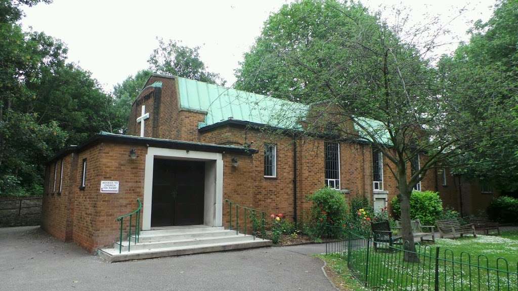 Holy Trinity Church | 3 Bryan Rd, London SE16 5HF, UK | Phone: 020 7237 4098