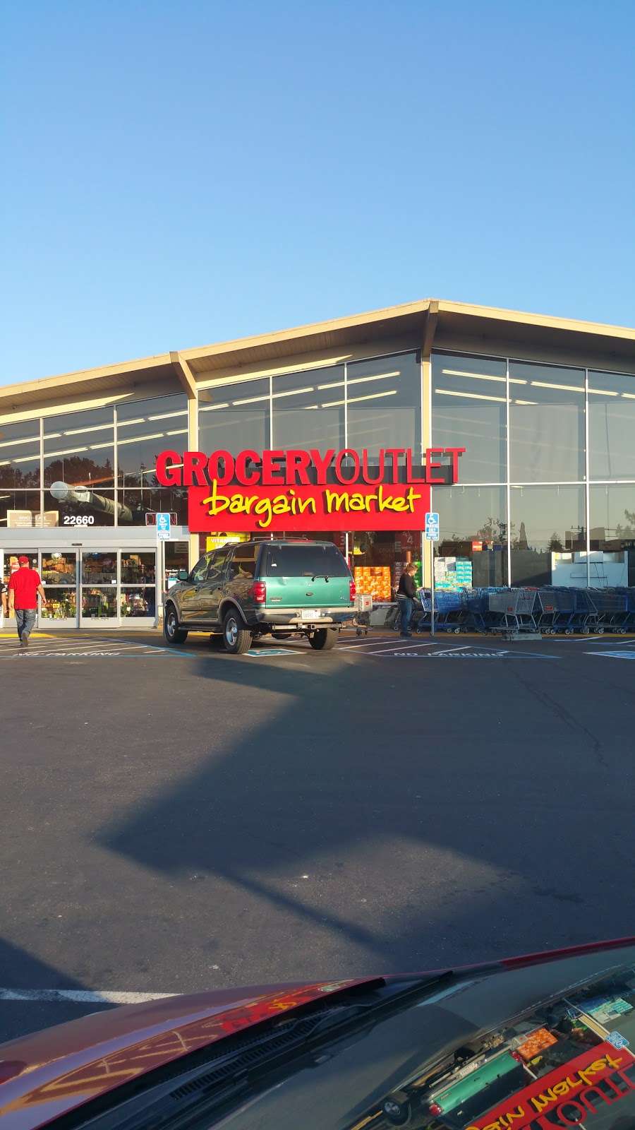 Grocery Outlet Bargain Market | 22660 Vermont St, Hayward, CA 94541, USA | Phone: (510) 881-8020