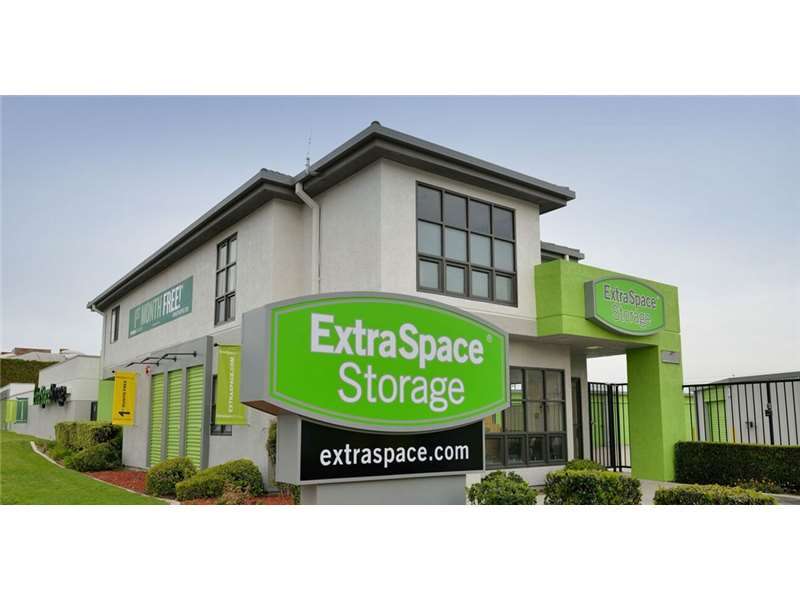 Extra Space Storage | 2801 Thornton Ave, Burbank, CA 91504 | Phone: (818) 845-4874