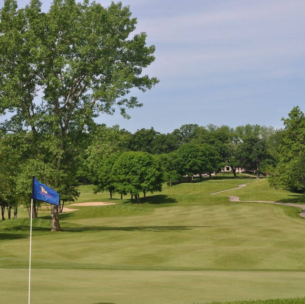 Chalet Hills Golf Club | 943 Rawson Bridge Rd, Cary, IL 60013, USA | Phone: (847) 639-0666