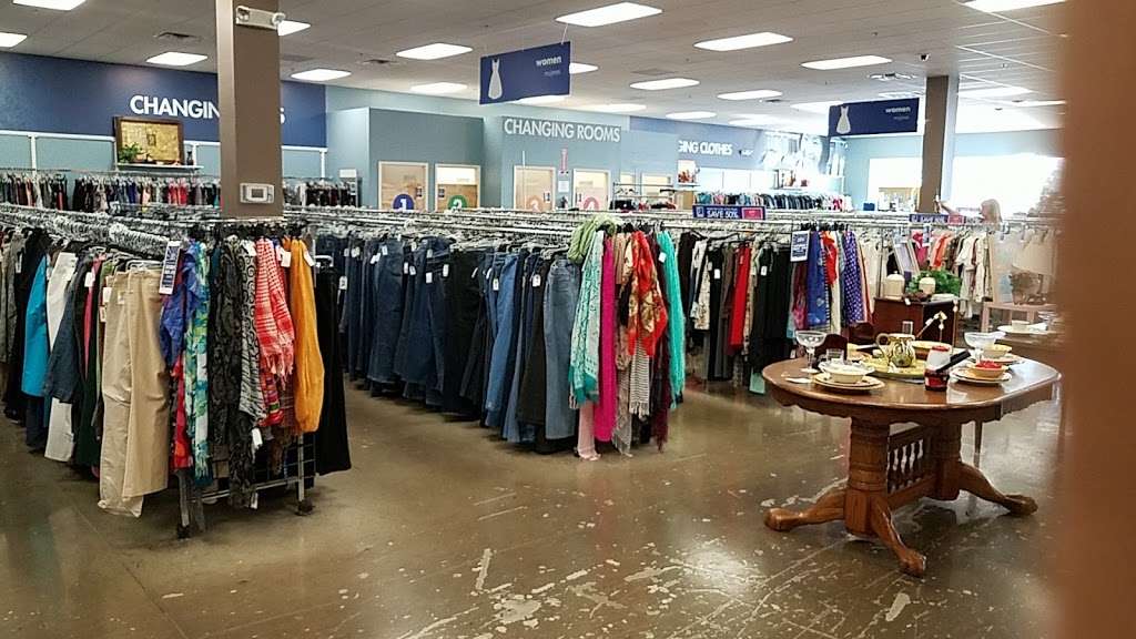 Goodwill Store and Donation Station | 7521 N Loop 1604 E, Live Oak, TX 78233, USA | Phone: (210) 924-8581