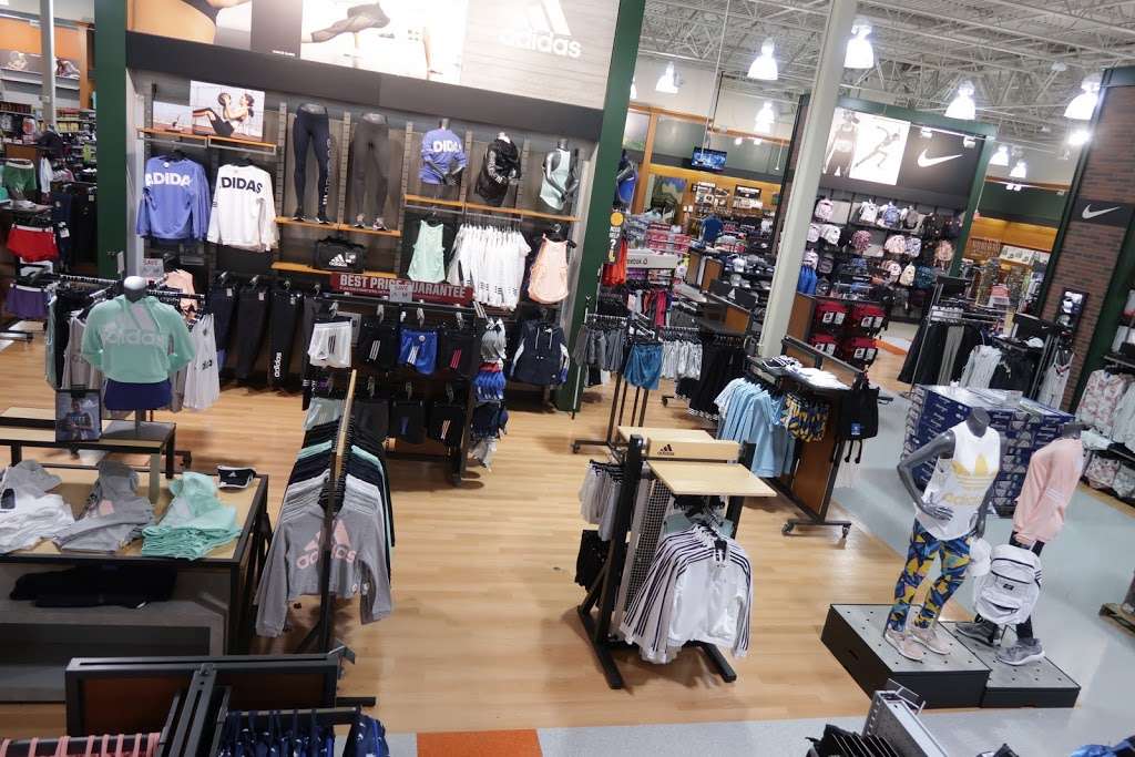 DICKS Sporting Goods | 707 N Krocks Rd Ste 101, Allentown, PA 18106 | Phone: (484) 866-9428