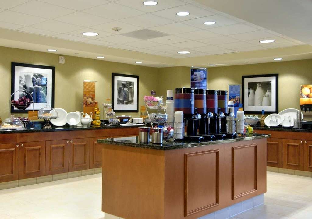 Hampton Inn & Suites Seal Beach | 2401 Seal Beach Blvd, Seal Beach, CA 90740, USA | Phone: (562) 594-3939